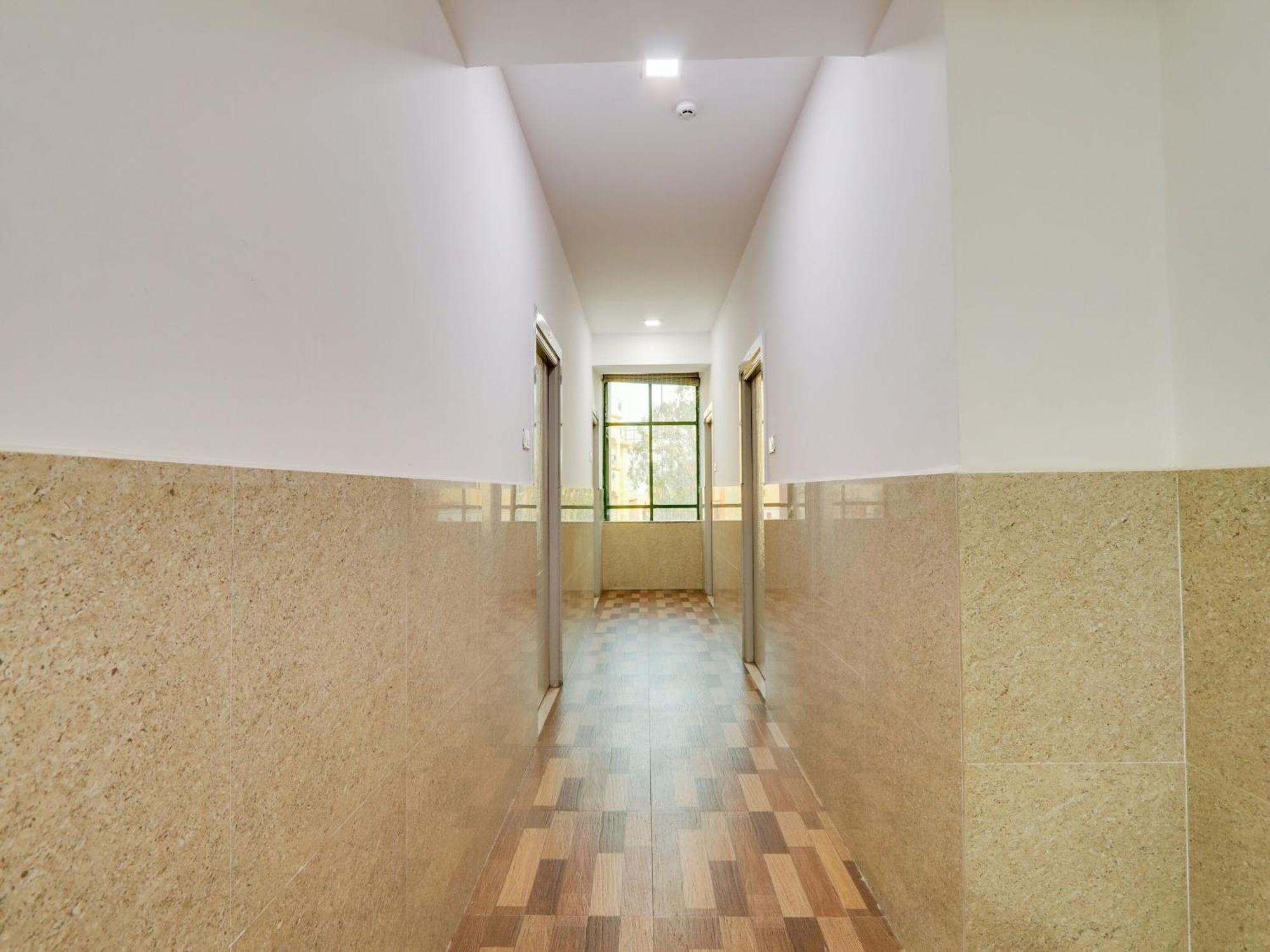 Super Townhouse Qualia Prime Hotel Near Nexus Mall Hyderabad Eksteriør bilde